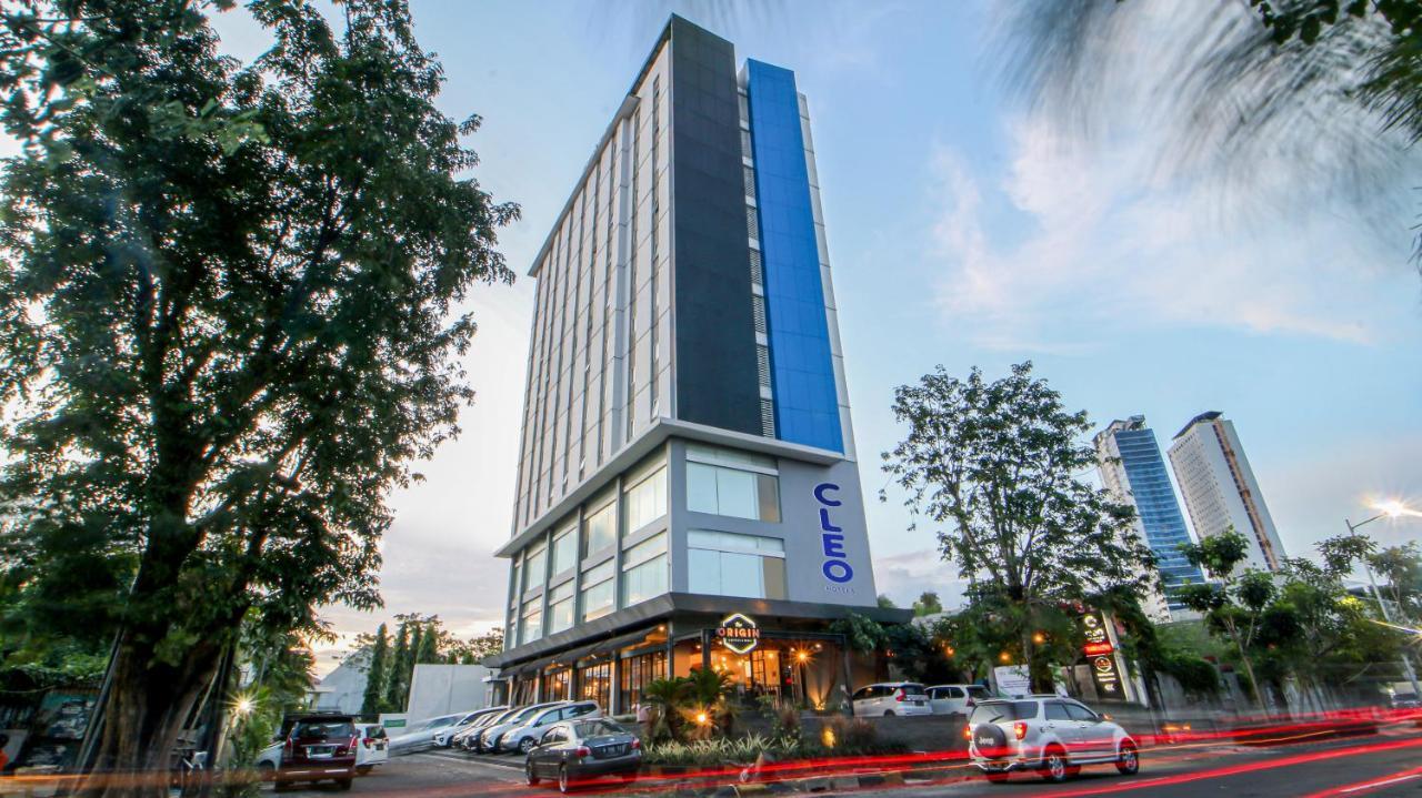 Cleo Hotel Jemursari Surabaja Zewnętrze zdjęcie