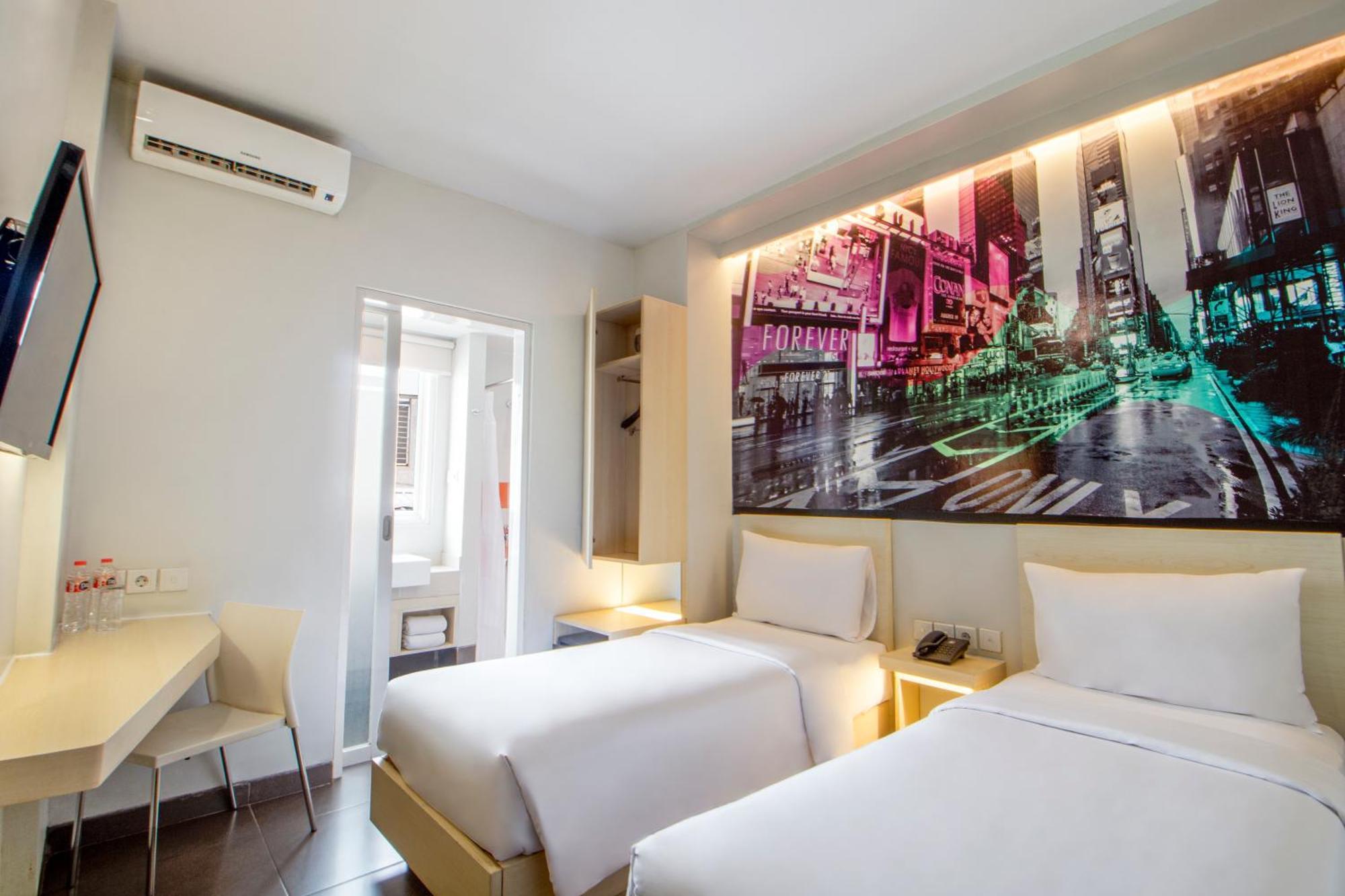 Cleo Hotel Jemursari Surabaja Zewnętrze zdjęcie