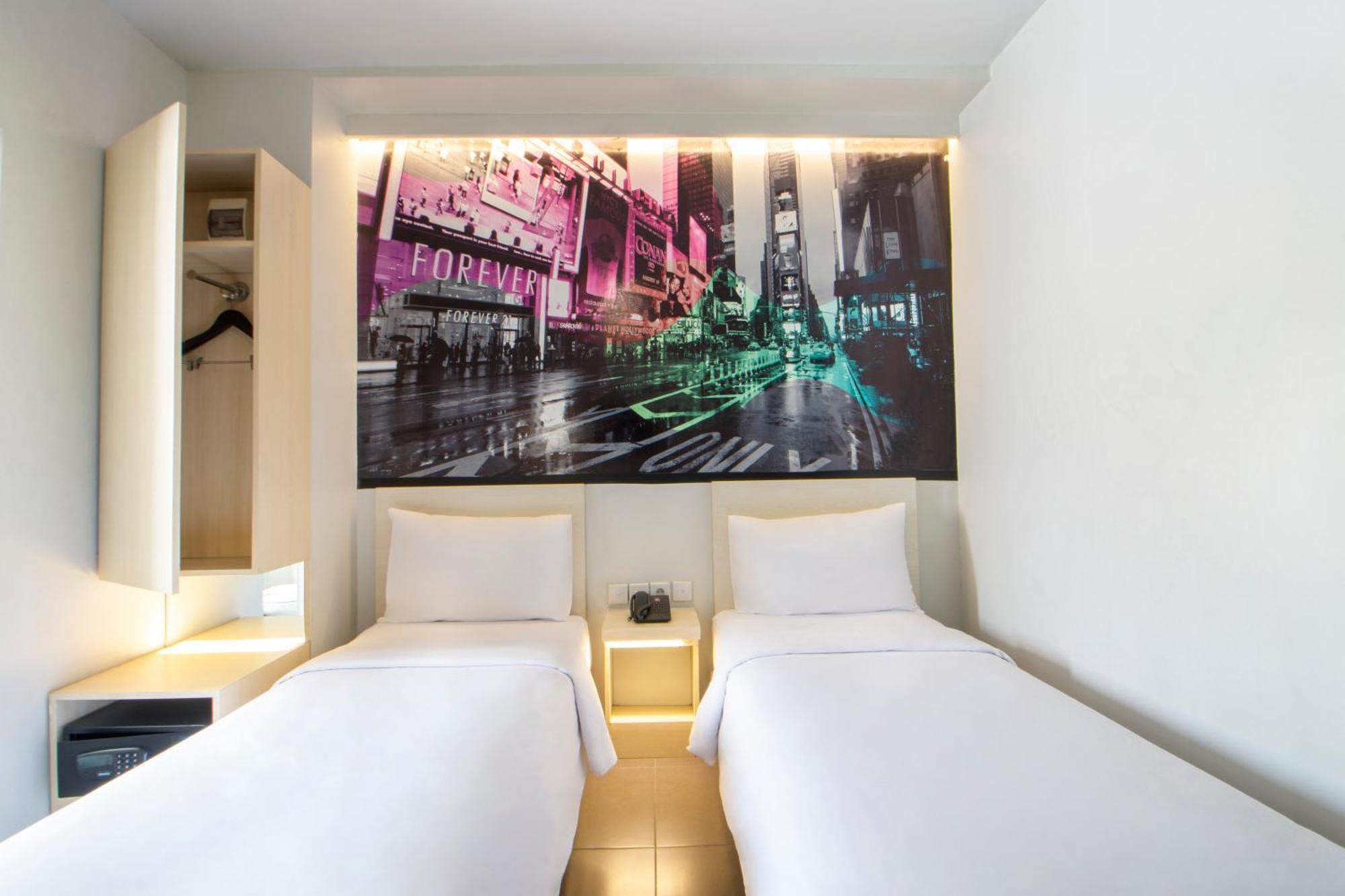 Cleo Hotel Jemursari Surabaja Zewnętrze zdjęcie